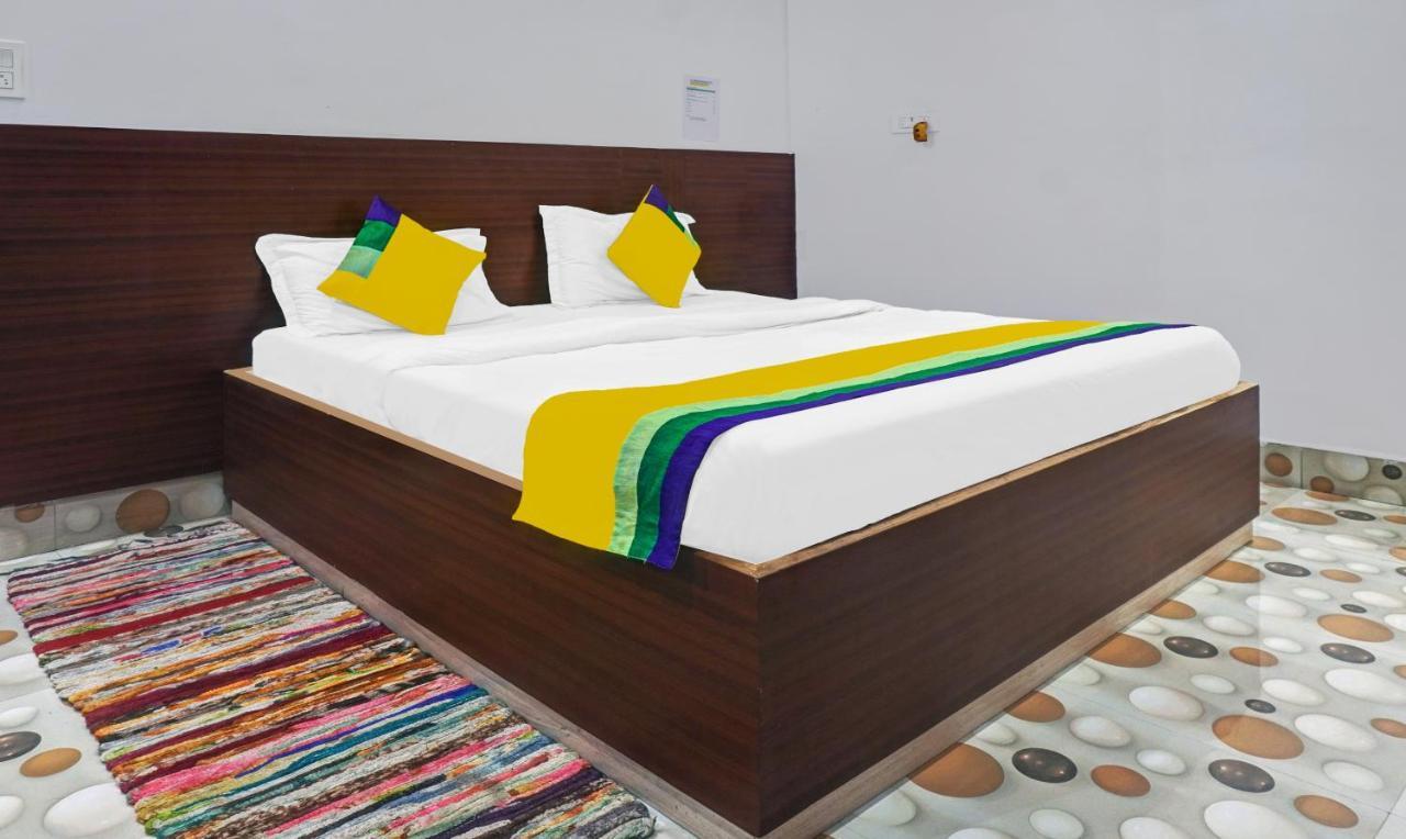 Oyo Flagship Hotel Sunset Inn ปัฏนา ภายนอก รูปภาพ