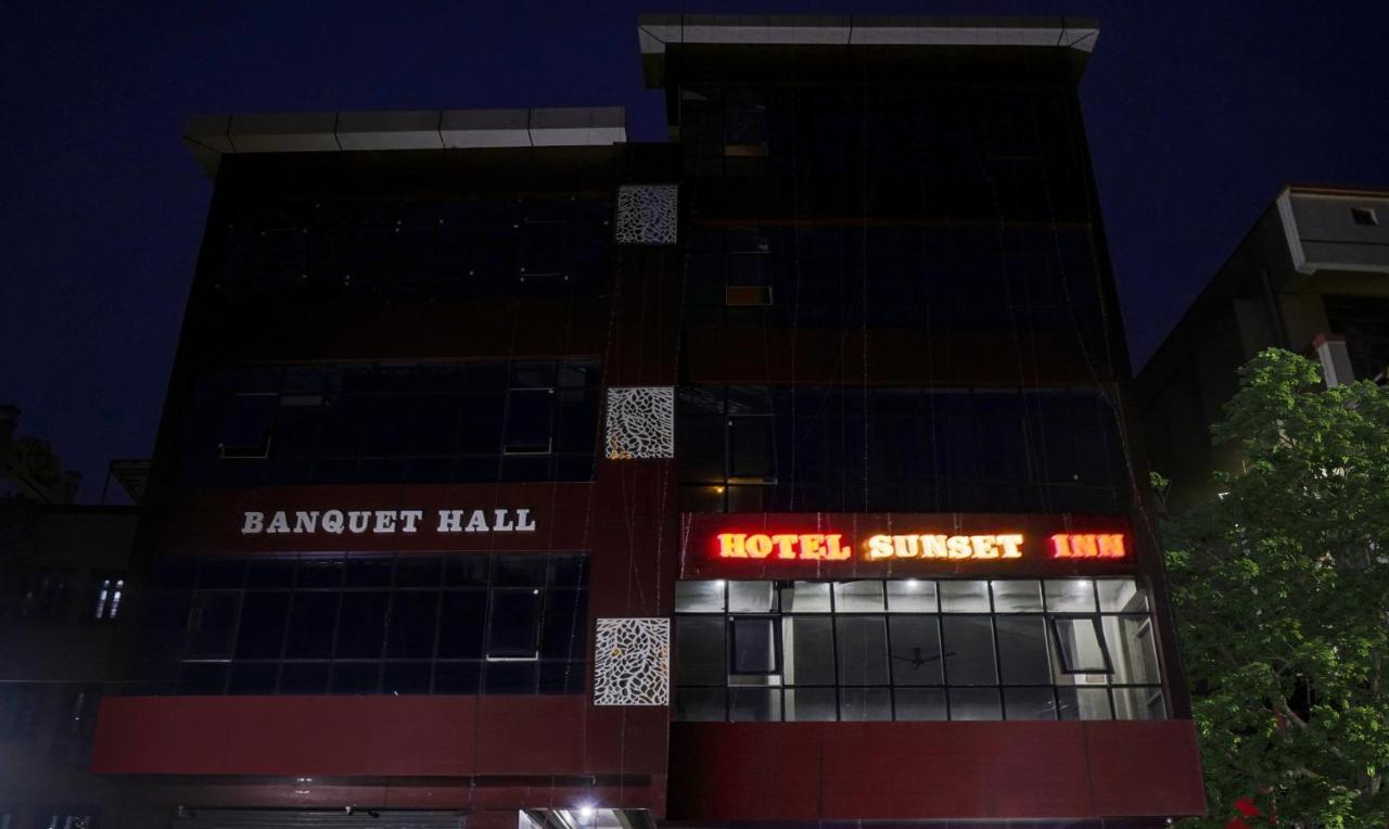 Oyo Flagship Hotel Sunset Inn ปัฏนา ภายนอก รูปภาพ